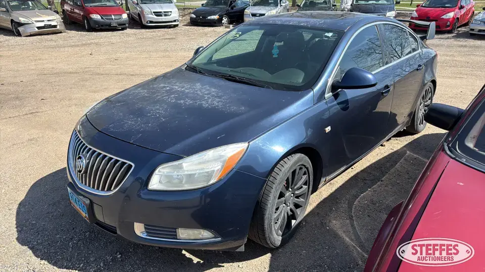 2011 Buick Regal CXL Car