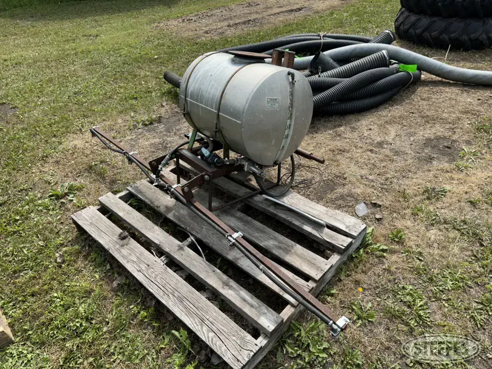 Shop-built sprayer Pull-Type Sprayer