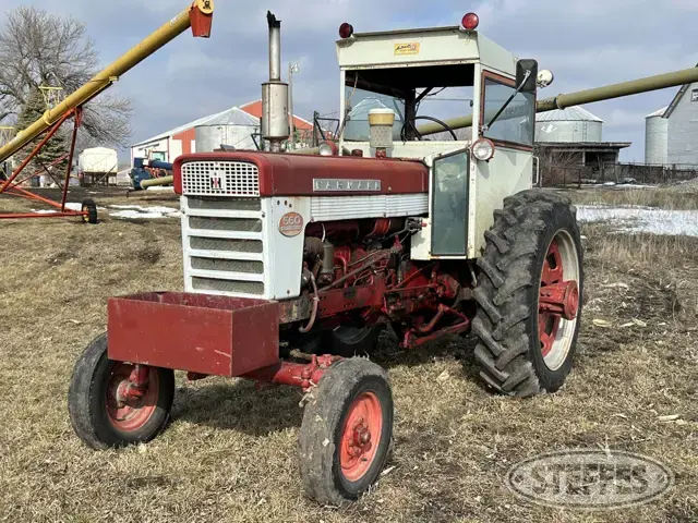 1962 Farmall 560