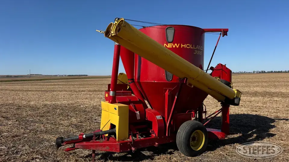 New Holland 355 Forage Processing