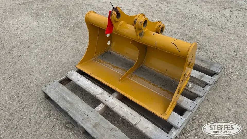 2021 Teran CAT304 Excavator Attachment