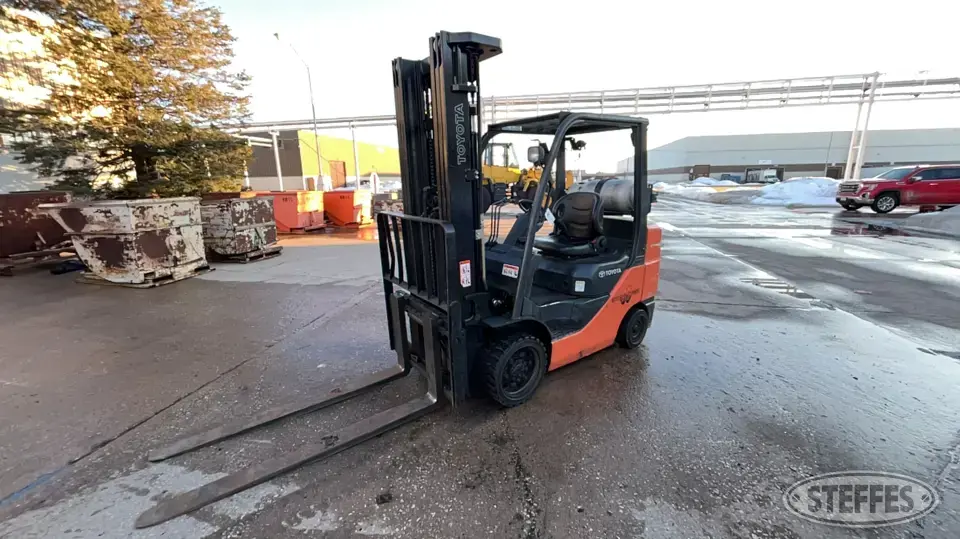 2014 Toyota 8FGCU30 Warehouse Forklift
