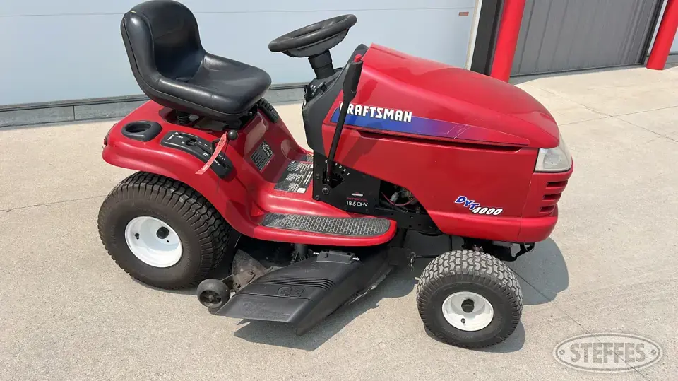 Craftsman DYT 4000 Lawn Tractor