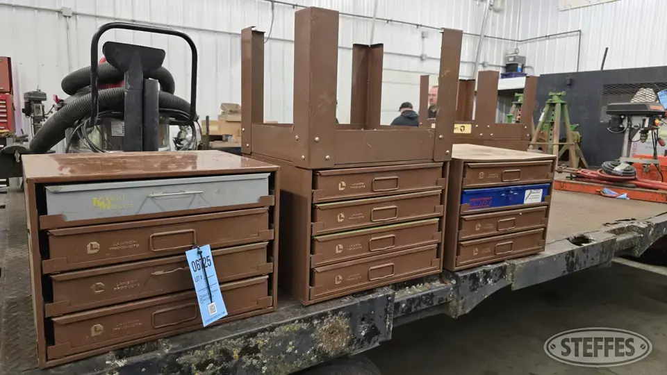 Lawson Products Storage and Bench