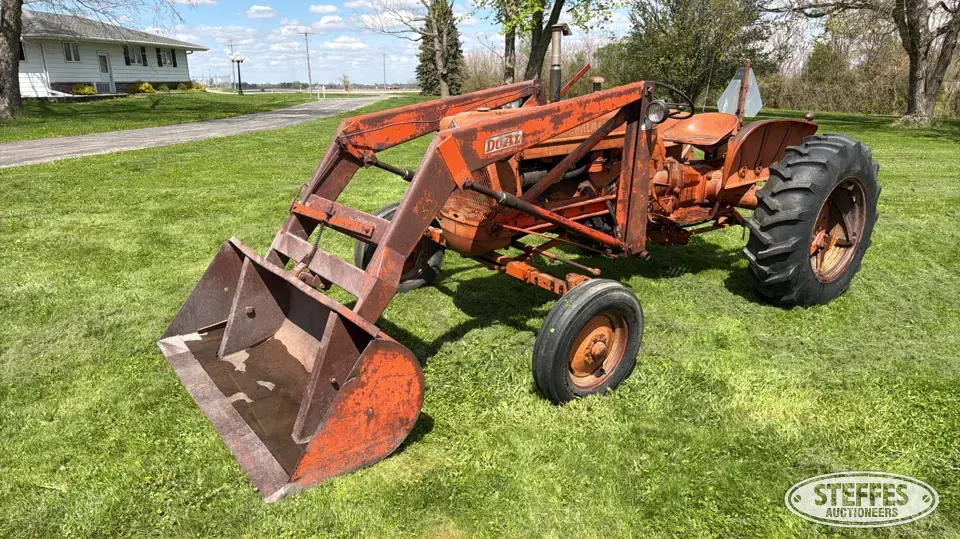 1957 Allis-Chalmers D14 2WD Tractor