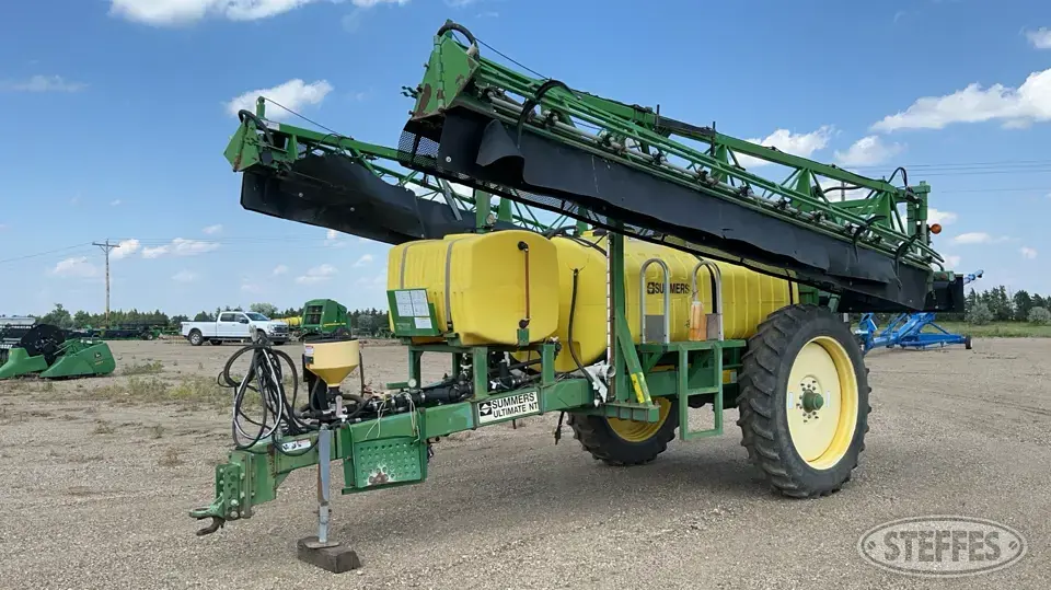 2007 Summers Ultimate NT Pull-Type Sprayer