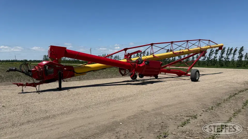 2016 Westfield MKX160-85 Swing Hopper Auger
