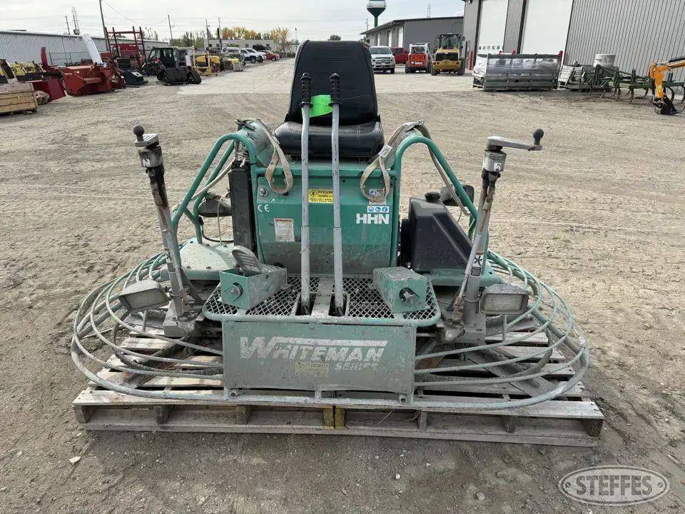 2005 MQ Whiteman Paving Equipment