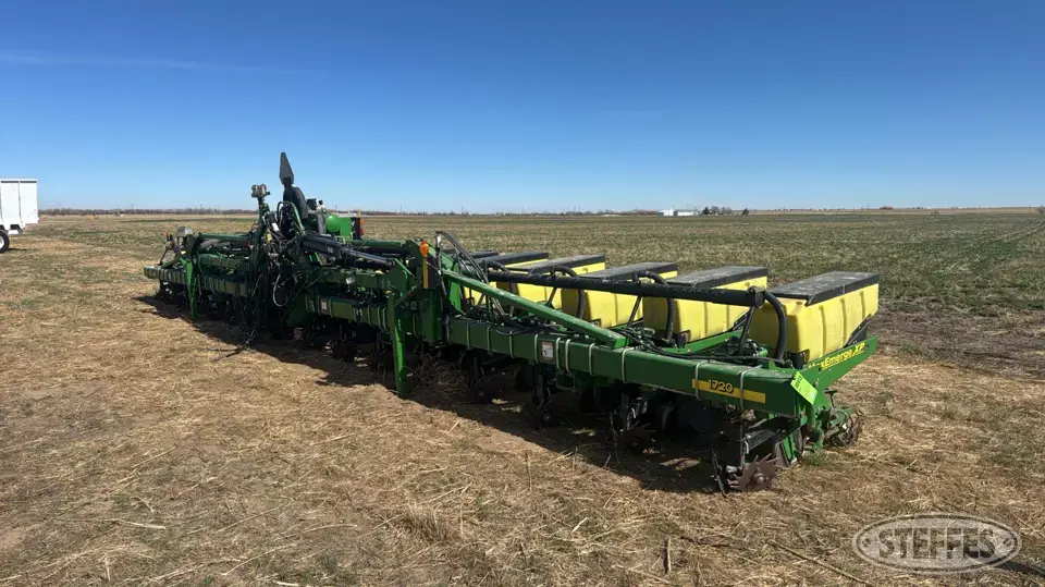 2013 John Deere 1720 12 or More Row Planter
