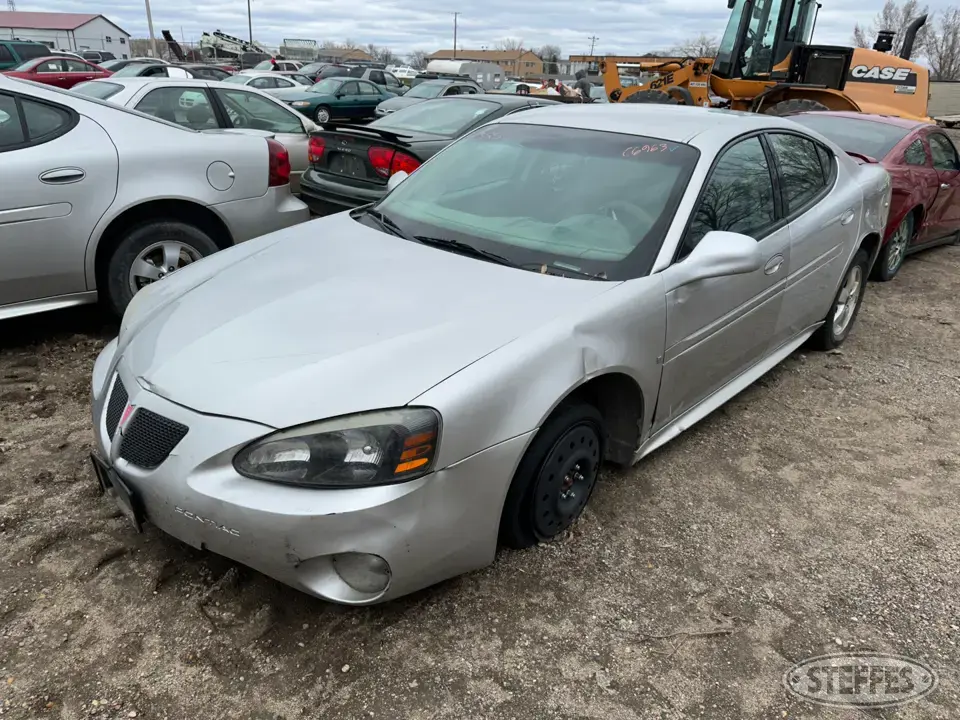 2006 Pontiac Grand Prix Car