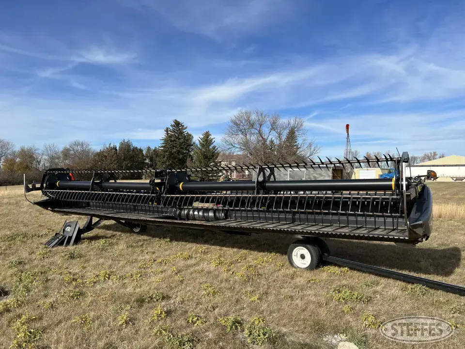 2013 MacDon FD75-S Draper Head