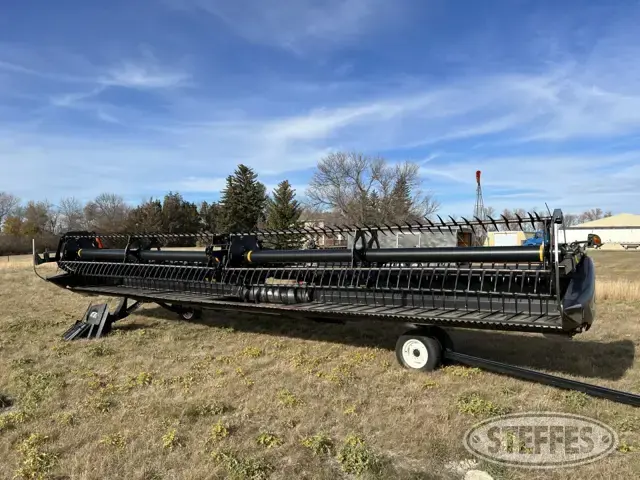2013 MacDon FD75-S