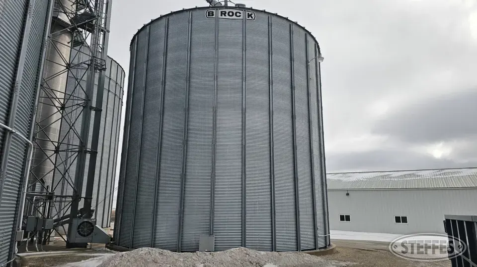 2012 Brock Grain Bin