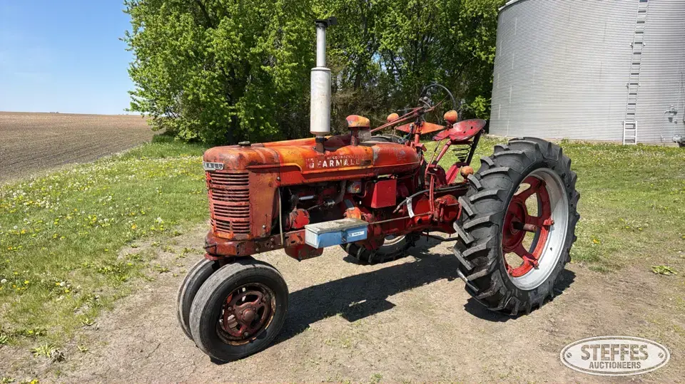 1946 Farmall H 2WD Tractor