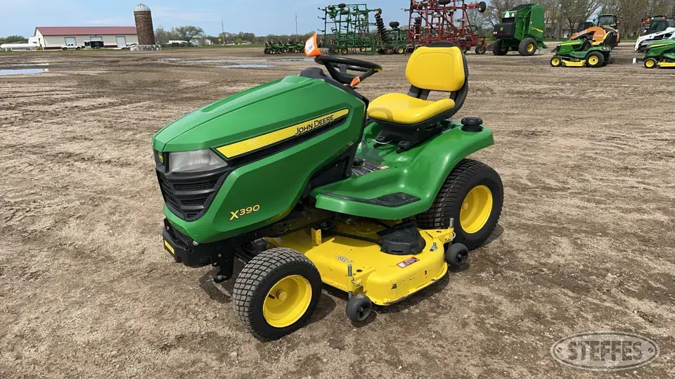 2020 John Deere X390 Lawn Tractor