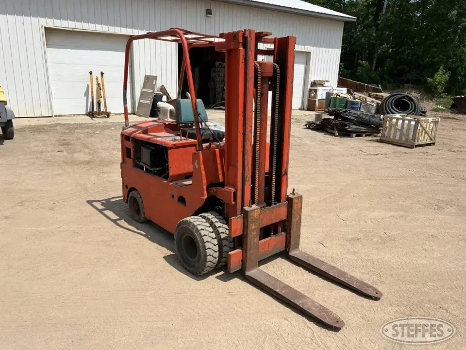 Yale G51C-070-CFS-G Warehouse Forklift