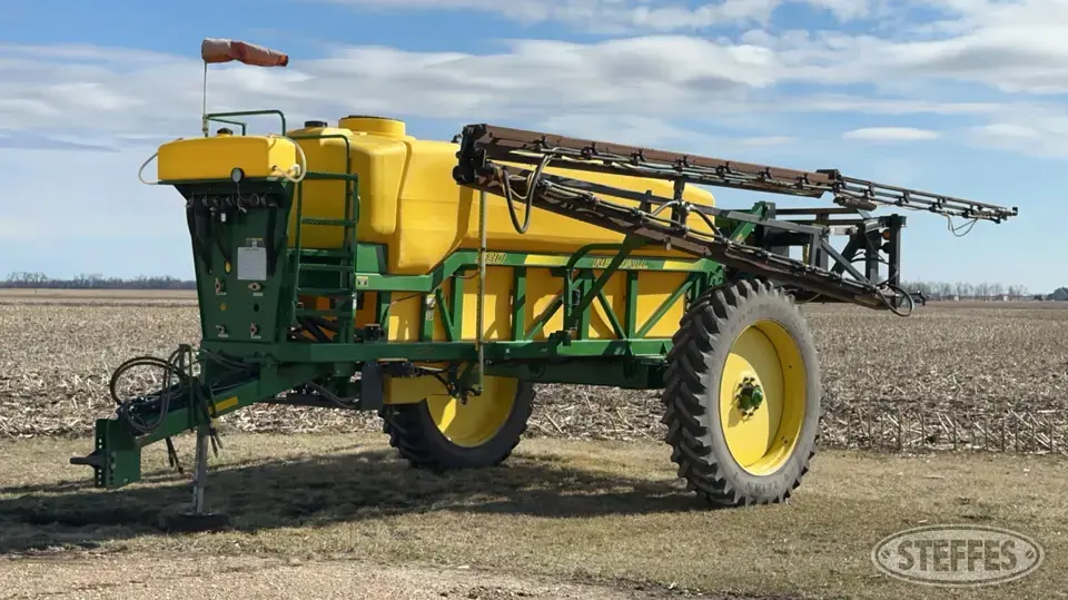 Redball 580 Pull-Type Sprayer