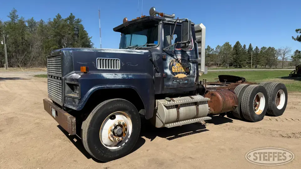 1983 Ford LTL9000 Conventional Truck without Sleeper