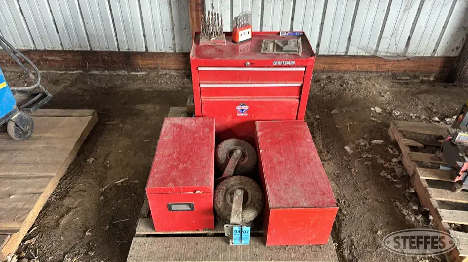 Craftsman Storage and Bench