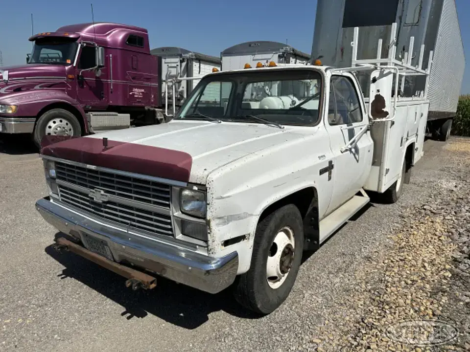 1983 Chevrolet 3500 Service Utility Truck