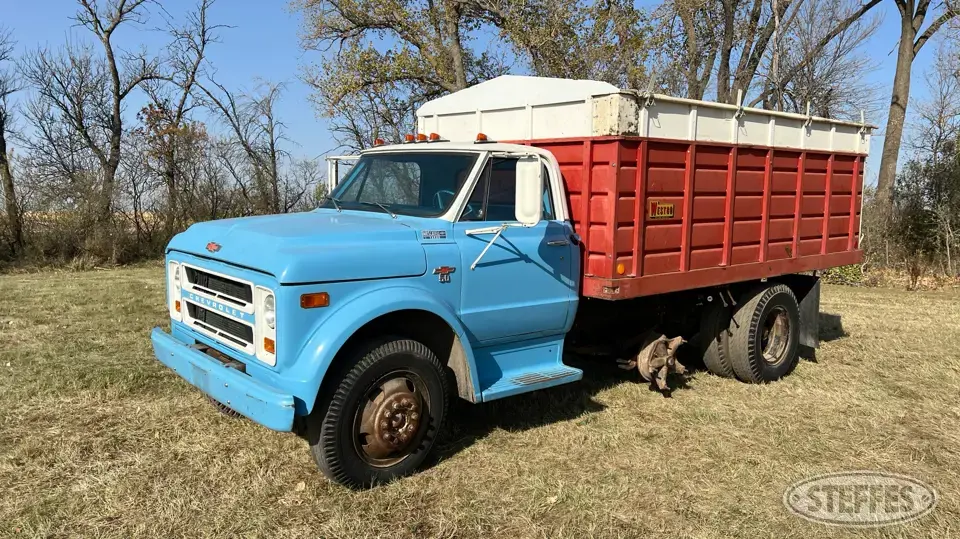 1968 Chevrolet 50 Tandem Boxed Truck