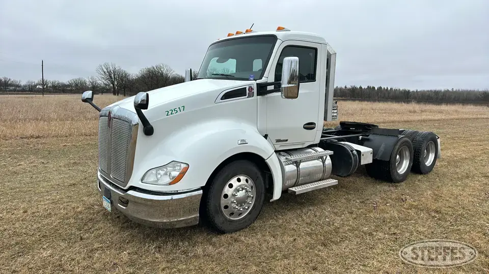 2019 Kenworth T680 Conventional Truck without Sleeper