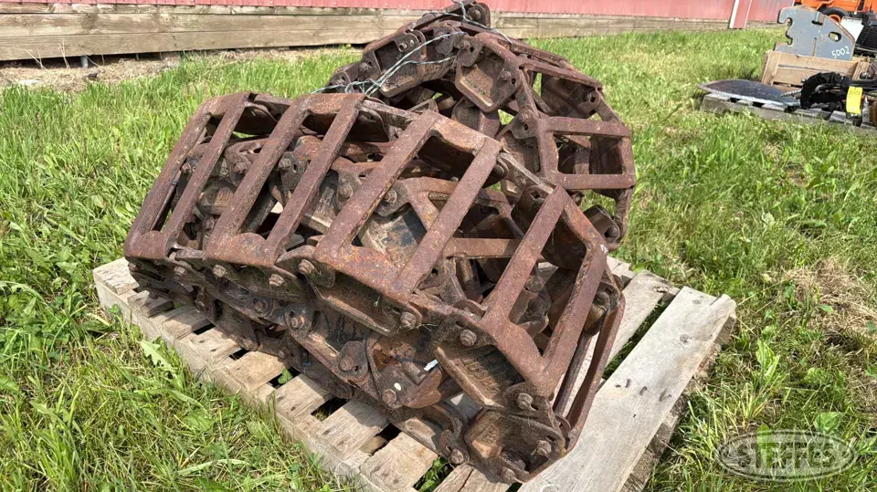 Grouser Track