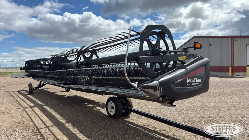 2015 MacDon FD75 Draper Head