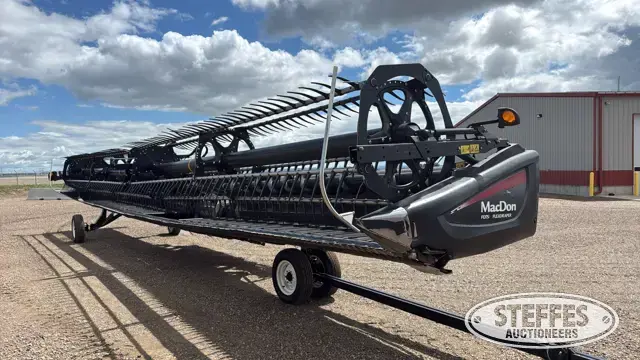 2015 MacDon FD75