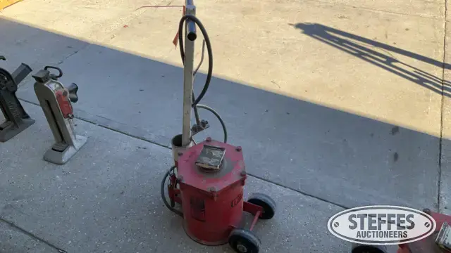 Norco 82990A pneumatic jack