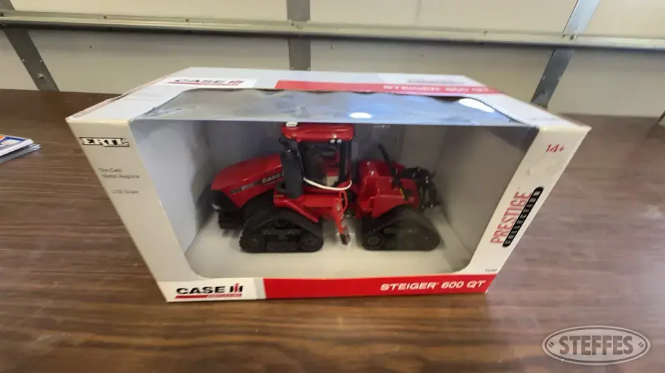Case IH Steiger 600 QT Personal Property
