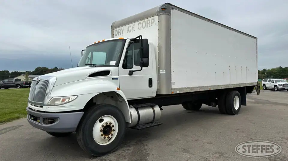 2015 International 4400 Single Axle Boxed Truck