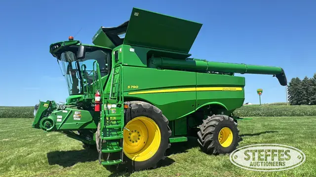 2018 John Deere S790