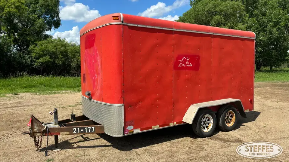 2000 United Trailer Service Enclosed Cargo Trailer