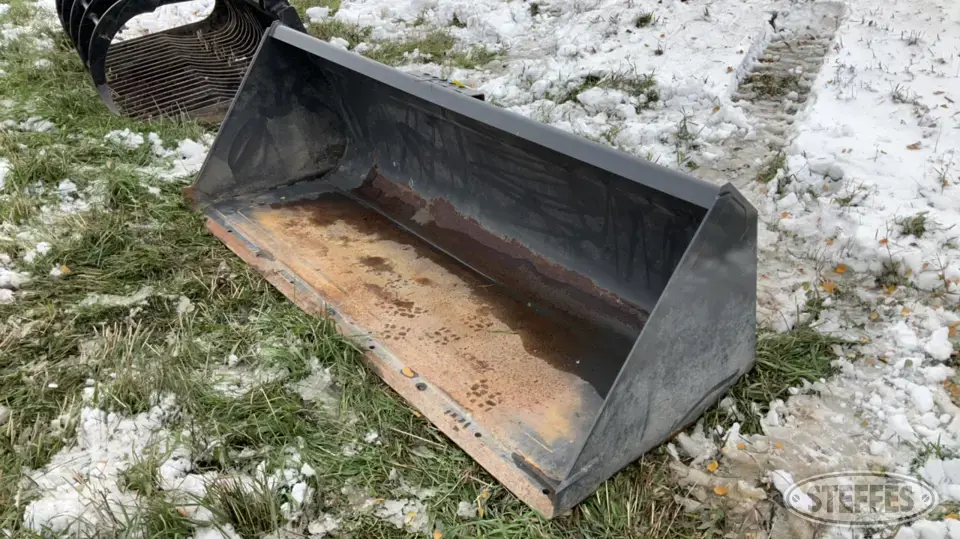 CNH Bucket Skid Steer Bucket