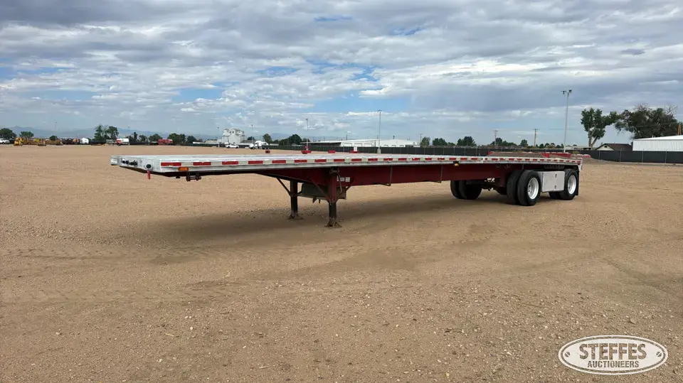 1999 East MFG. Corp. Semi Flatbed Trailer