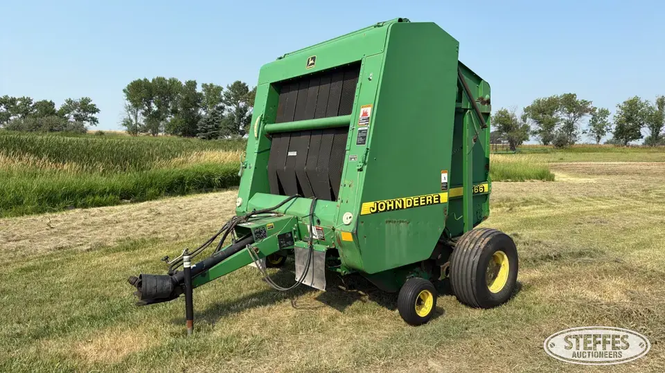 1998 John Deere 566 Round Baler