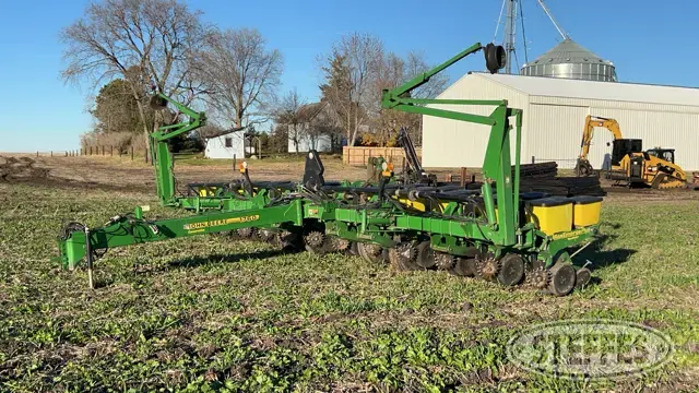John Deere 1760