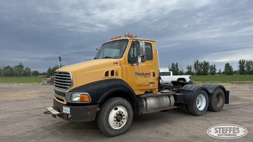 2002 Sterling AT9500 Conventional Truck without Sleeper