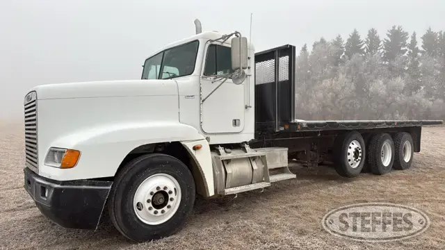 1997 Freightliner FLD120