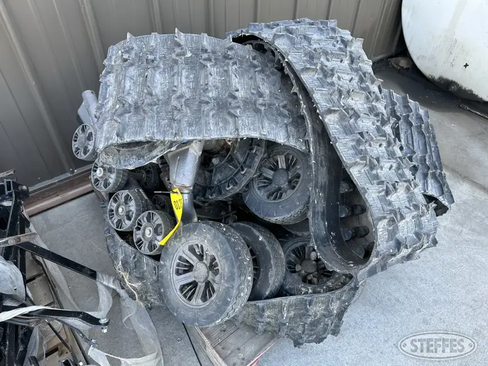 John Deere Gator ATV-UTV Tires and Track