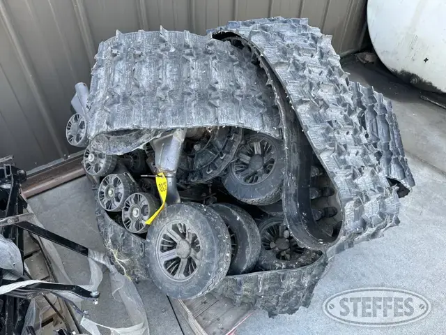 John Deere Gator