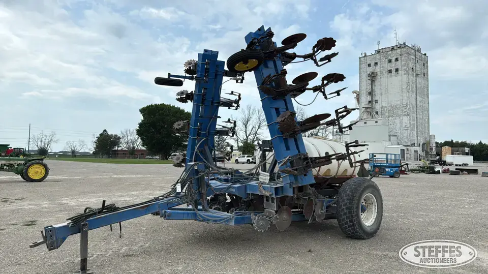 Progressive 5200 Strip Tillage