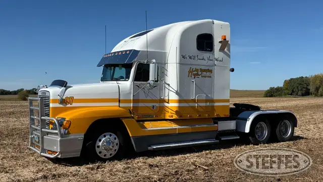 1995 Freightliner FLD120