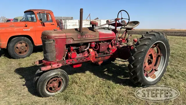 1952 Farmall H