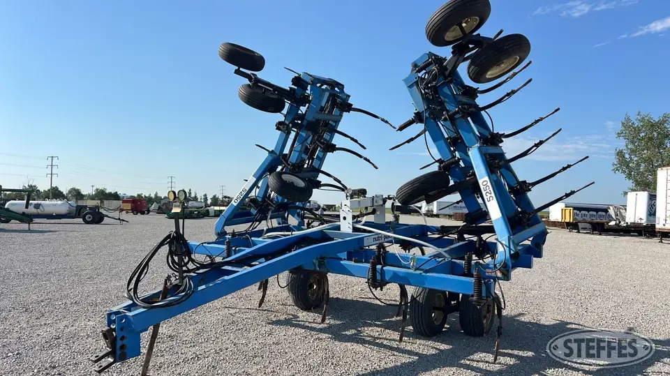 DMI 5250 NutriPlacer NH3 Applicator