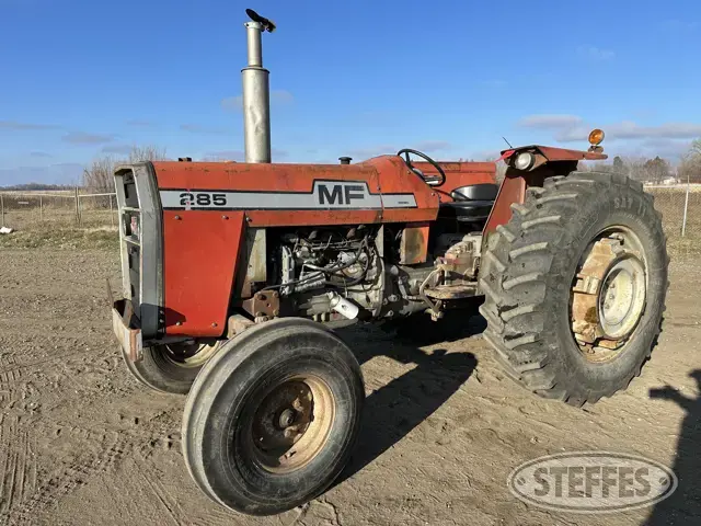 1974 Massey Ferguson 285