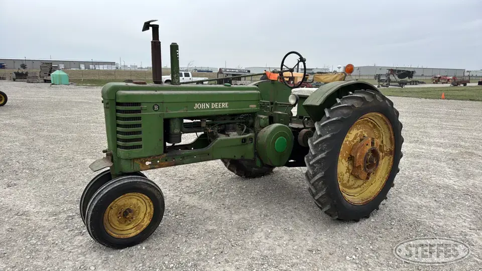 1949 John Deere B Collectible Show Tractors-Stationary Engine