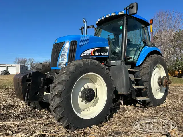 2004 New Holland TG210
