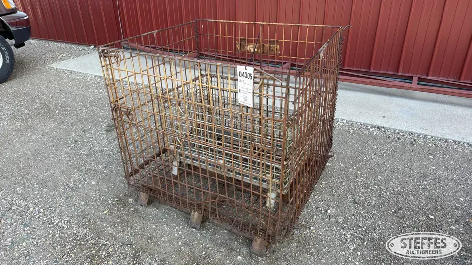 (2) Wire cages Farm Support Item